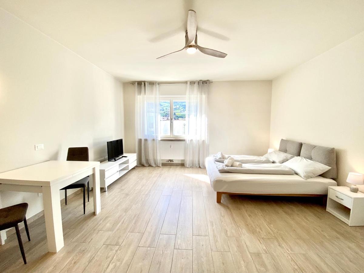 Bright Studio Apartment With Free Private Parking Merano Exterior foto